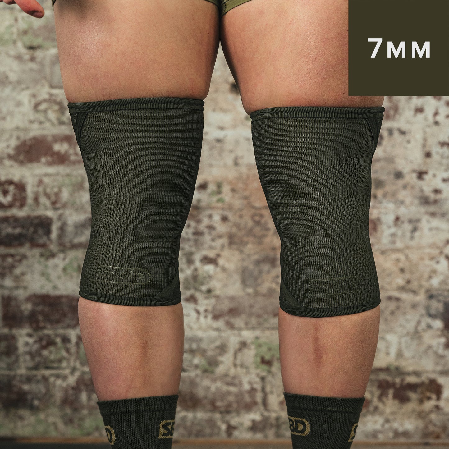 Resolve Powerlifting Knee Sleeves